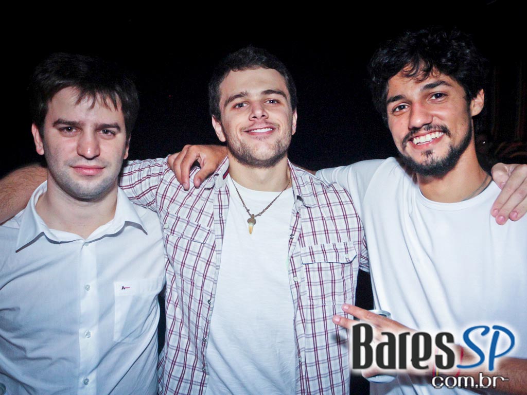 Festa Baile do Emme, Bixiga 70, aconteceu nesta quinta no Estúdio Emme Festa Baile do Emme, Bixiga 70, aconteceu nesta quinta no Estúdio Emme