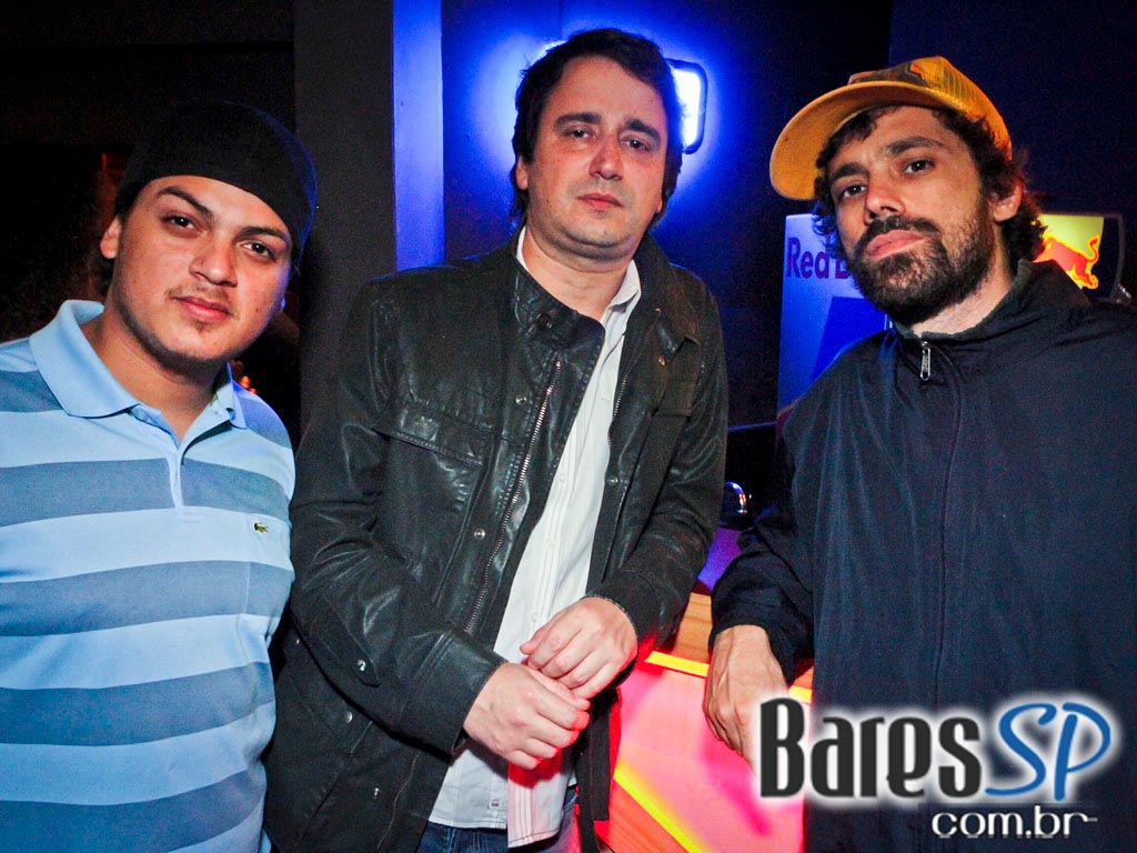 Festa Baile do Emme, Bixiga 70, aconteceu nesta quinta no Estúdio Emme Festa Baile do Emme, Bixiga 70, aconteceu nesta quinta no Estúdio Emme