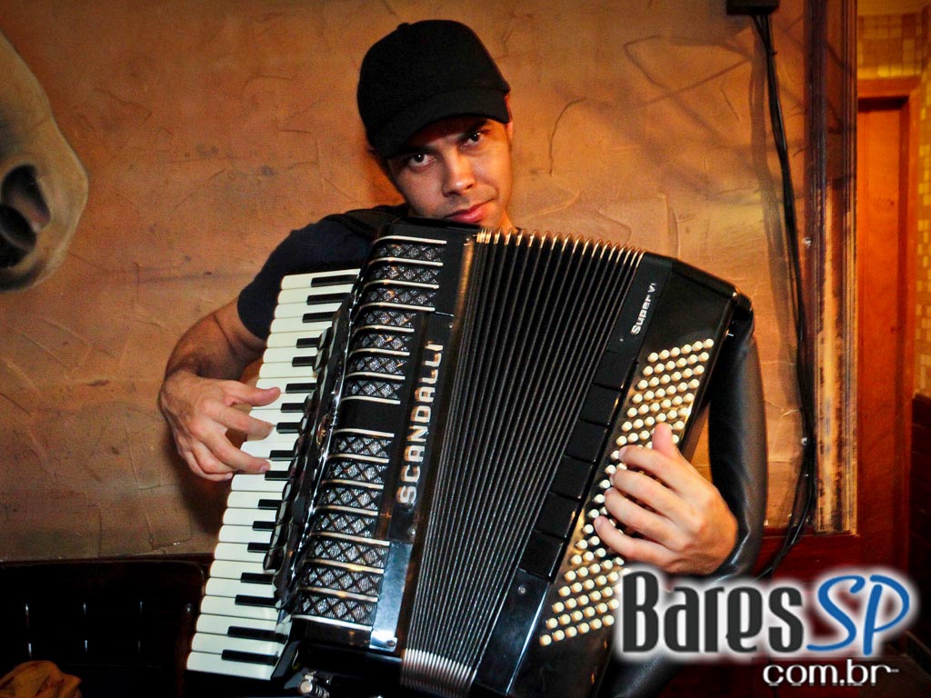 Lucylla e Lucyana se apresentaram na quinta-feira no Rancho do Serjão Lucylla e Lucyana se apresentaram na quinta-feira no Rancho do Serjão