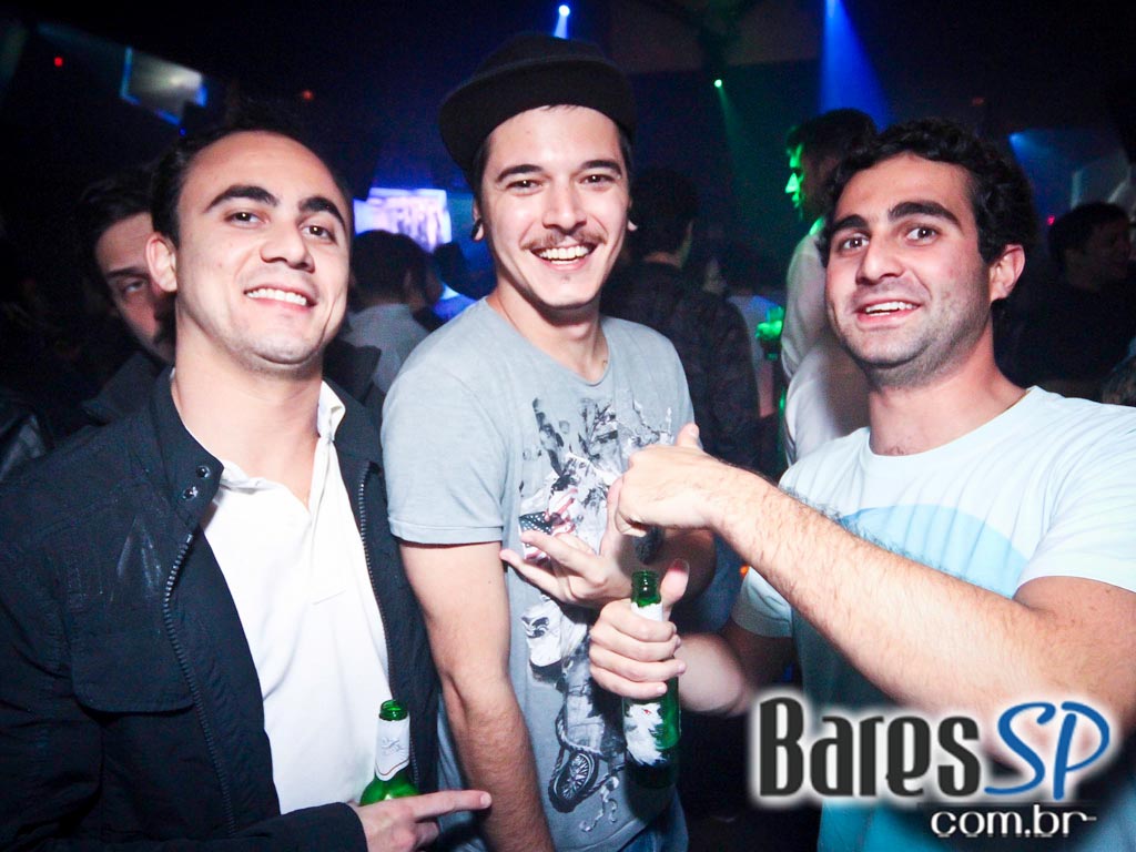 Na sexta-feira o Tonk Club inaugurou a Festa New Factory Na sexta-feira o Tonk Club inaugurou a Festa New Factory