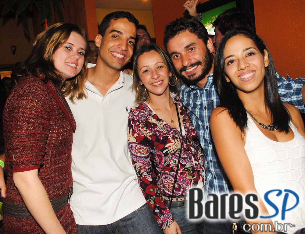 Sábado recheado de atrações com feijoada, samba e MPB no Bar Camará Sábado recheado de atrações com feijoada, samba e MPB no Bar Camará
