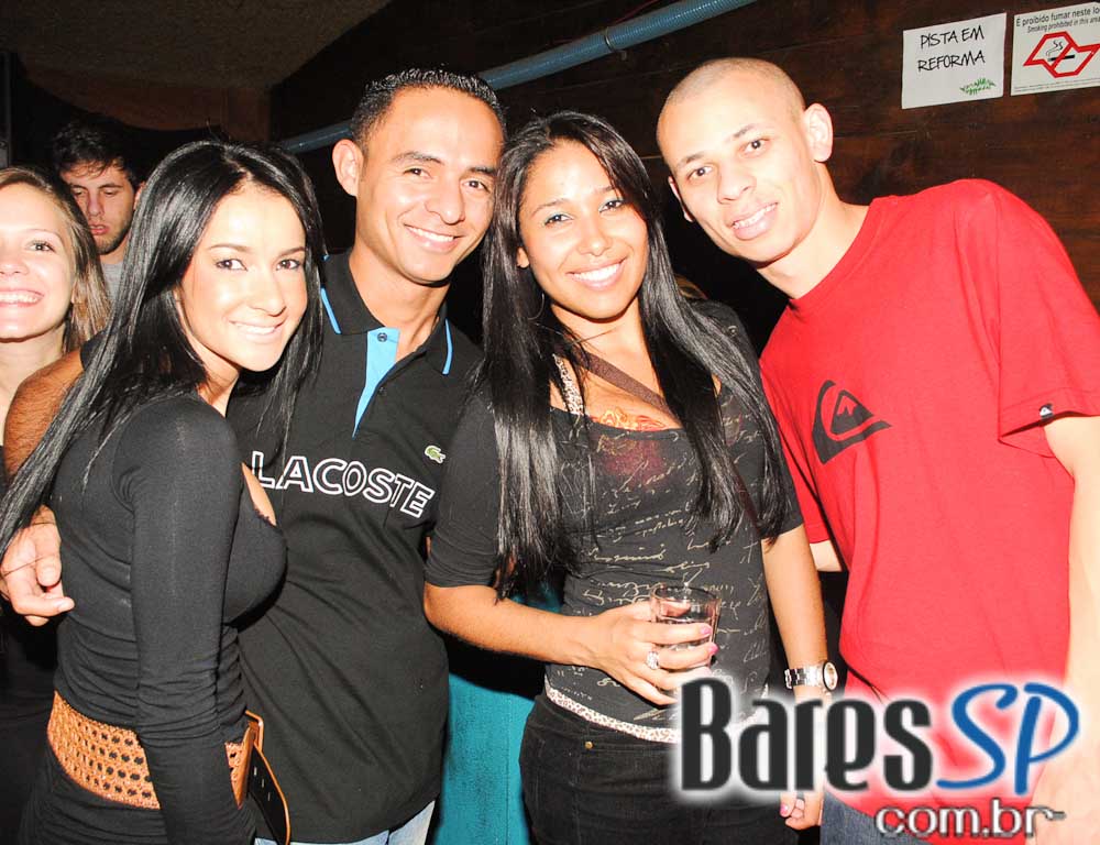 Sábado recheado de atrações com feijoada, samba e MPB no Bar Camará Sábado recheado de atrações com feijoada, samba e MPB no Bar Camará