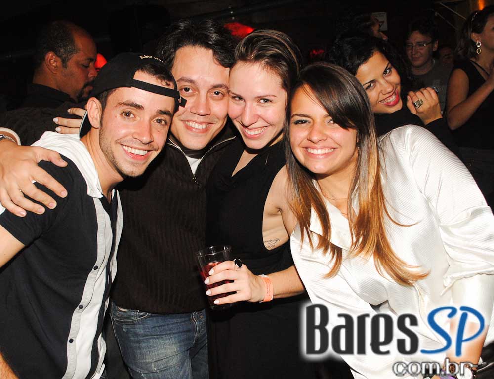 Sábado recheado de atrações com feijoada, samba e MPB no Bar Camará Sábado recheado de atrações com feijoada, samba e MPB no Bar Camará