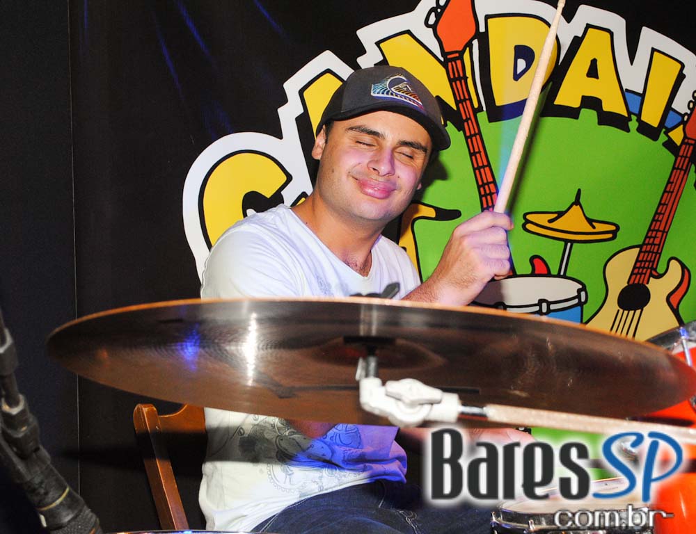 Sábado recheado de atrações com feijoada, samba e MPB no Bar Camará Sábado recheado de atrações com feijoada, samba e MPB no Bar Camará