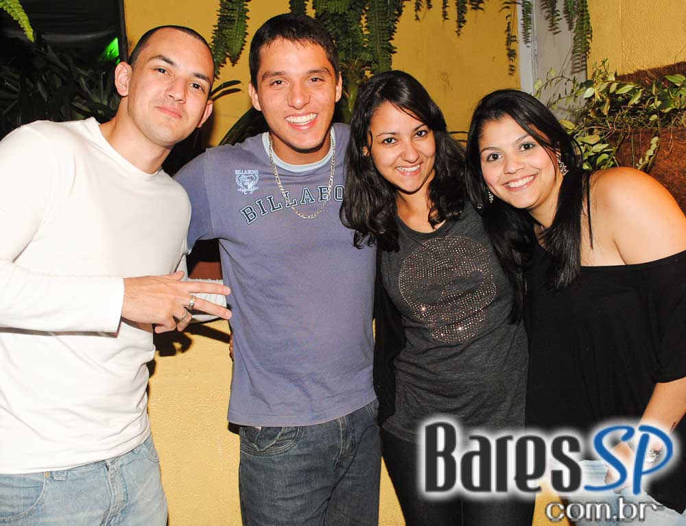 Sábado recheado de atrações com feijoada, samba e MPB no Bar Camará Sábado recheado de atrações com feijoada, samba e MPB no Bar Camará