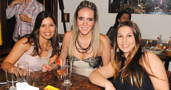 Diversão na noite de sexta-feira no Barnaldo