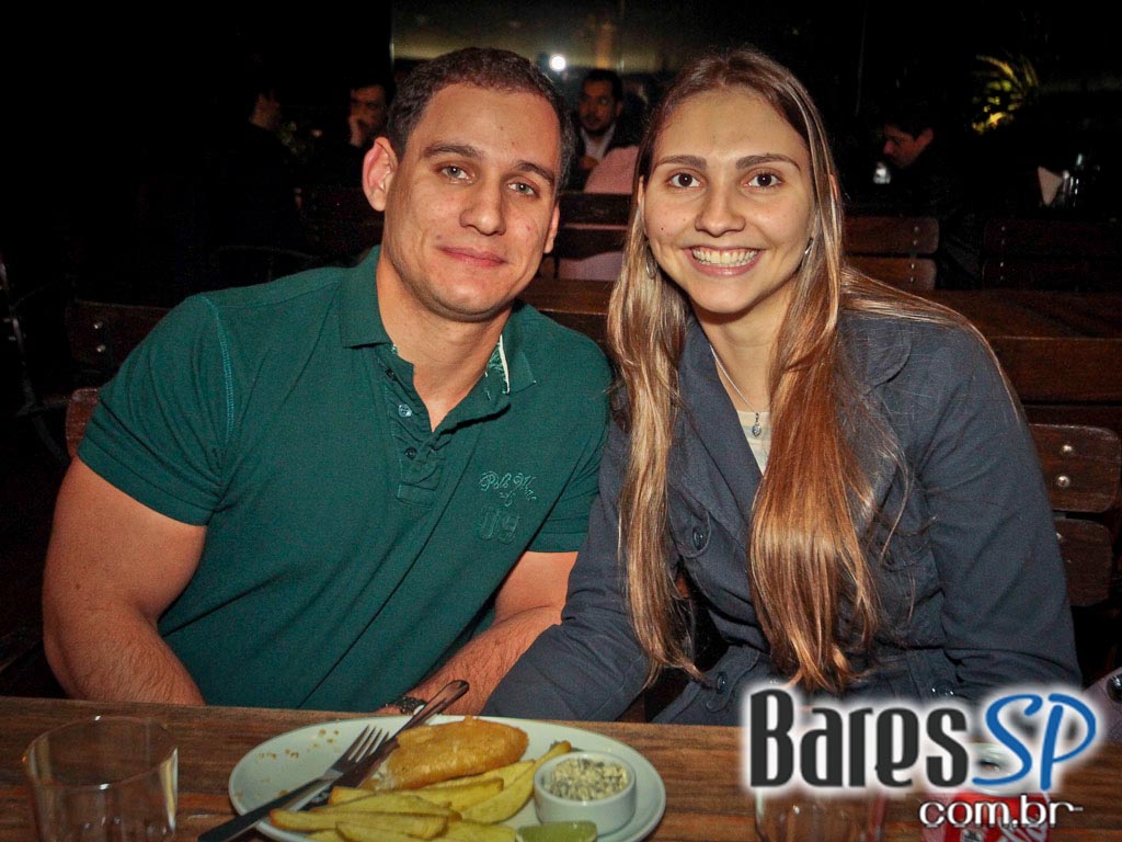 Nesta sexta-feira o The Queen’s Head Pub homenagou a banda Rolling Stones Nesta sexta-feira o The Queen’s Head Pub homenagou a banda Rolling Stones