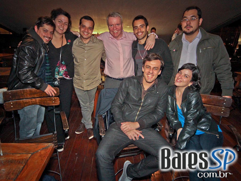 Nesta sexta-feira o The Queen’s Head Pub homenagou a banda Rolling Stones Nesta sexta-feira o The Queen’s Head Pub homenagou a banda Rolling Stones