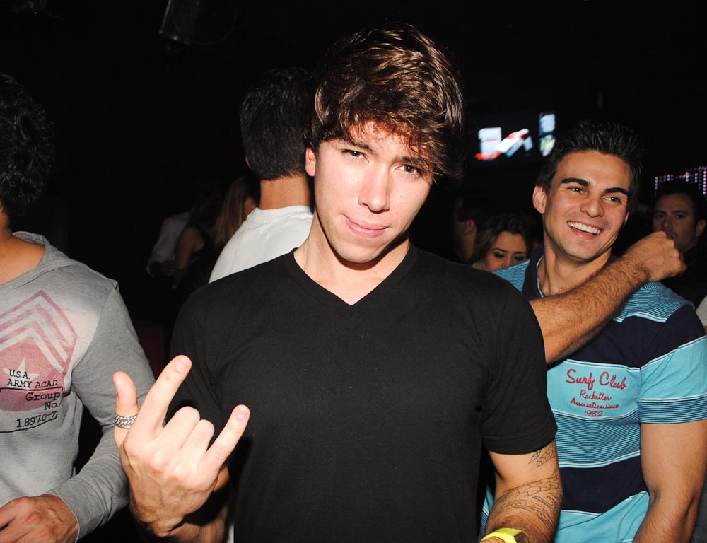 Opium Solarium apresentou a Noite Beautiful Night Special Edition Opium Solarium apresentou a Noite Beautiful Night Special Edition