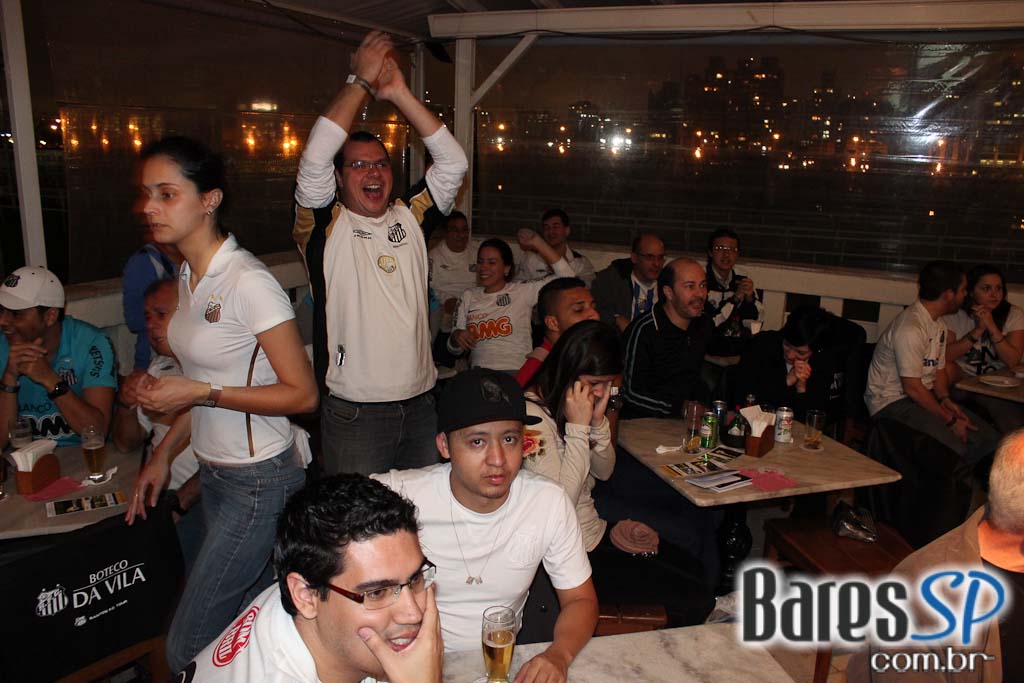 Boteco da Vila, bar temático do Santos, transmitiu jogo da Libertadores entre Santos e Corinthians Boteco da Vila, bar temático do Santos, transmitiu jogo da Libertadores entre Santos e Corinthians