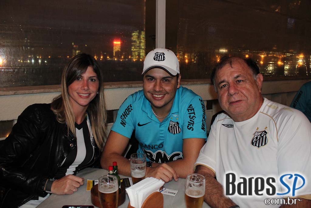 Boteco da Vila, bar temático do Santos, transmitiu jogo da Libertadores entre Santos e Corinthians Boteco da Vila, bar temático do Santos, transmitiu jogo da Libertadores entre Santos e Corinthians