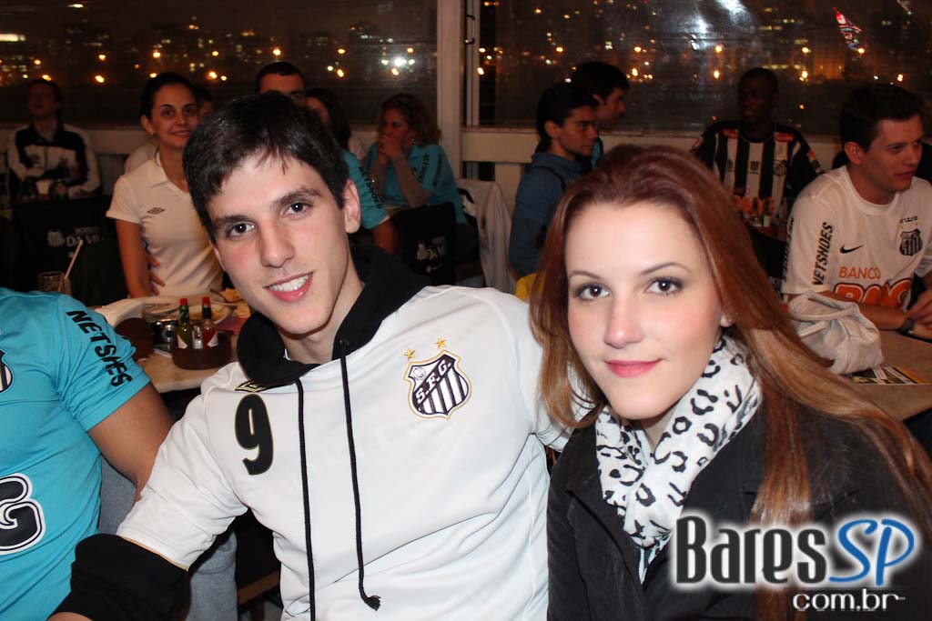 Boteco da Vila, bar temático do Santos, transmitiu jogo da Libertadores entre Santos e Corinthians Boteco da Vila, bar temático do Santos, transmitiu jogo da Libertadores entre Santos e Corinthians