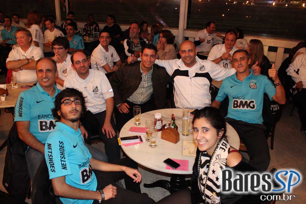 Boteco da Vila, bar temático do Santos, transmitiu jogo da Libertadores entre Santos e Corinthians Boteco da Vila, bar temático do Santos, transmitiu jogo da Libertadores entre Santos e Corinthians