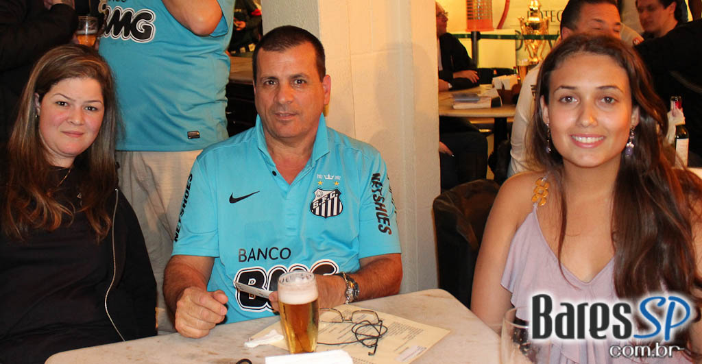 Boteco da Vila, bar temático do Santos, transmitiu jogo da Libertadores entre Santos e Corinthians Boteco da Vila, bar temático do Santos, transmitiu jogo da Libertadores entre Santos e Corinthians