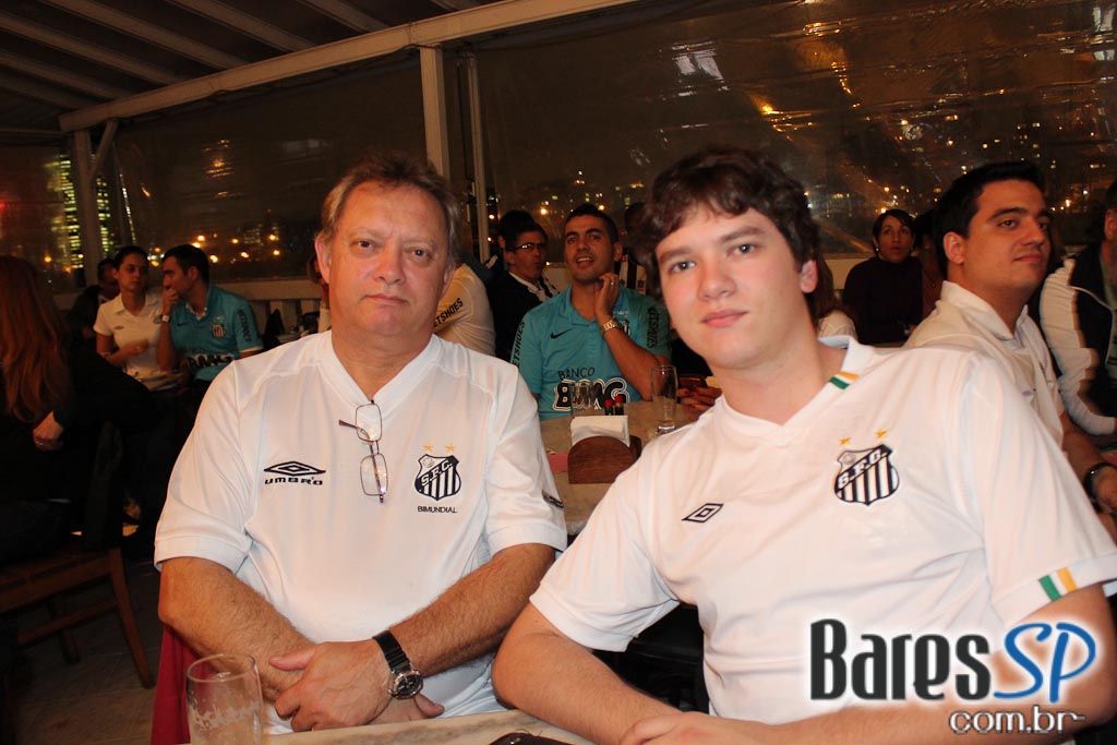 Boteco da Vila, bar temático do Santos, transmitiu jogo da Libertadores entre Santos e Corinthians Boteco da Vila, bar temático do Santos, transmitiu jogo da Libertadores entre Santos e Corinthians