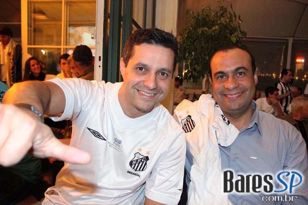 Boteco da Vila, bar temático do Santos, transmitiu jogo da Libertadores entre Santos e Corinthians Boteco da Vila, bar temático do Santos, transmitiu jogo da Libertadores entre Santos e Corinthians