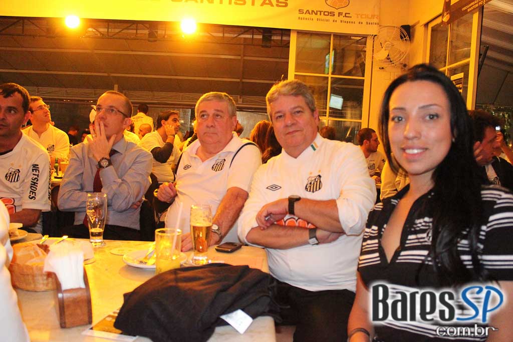 Boteco da Vila, bar temático do Santos, transmitiu jogo da Libertadores entre Santos e Corinthians Boteco da Vila, bar temático do Santos, transmitiu jogo da Libertadores entre Santos e Corinthians