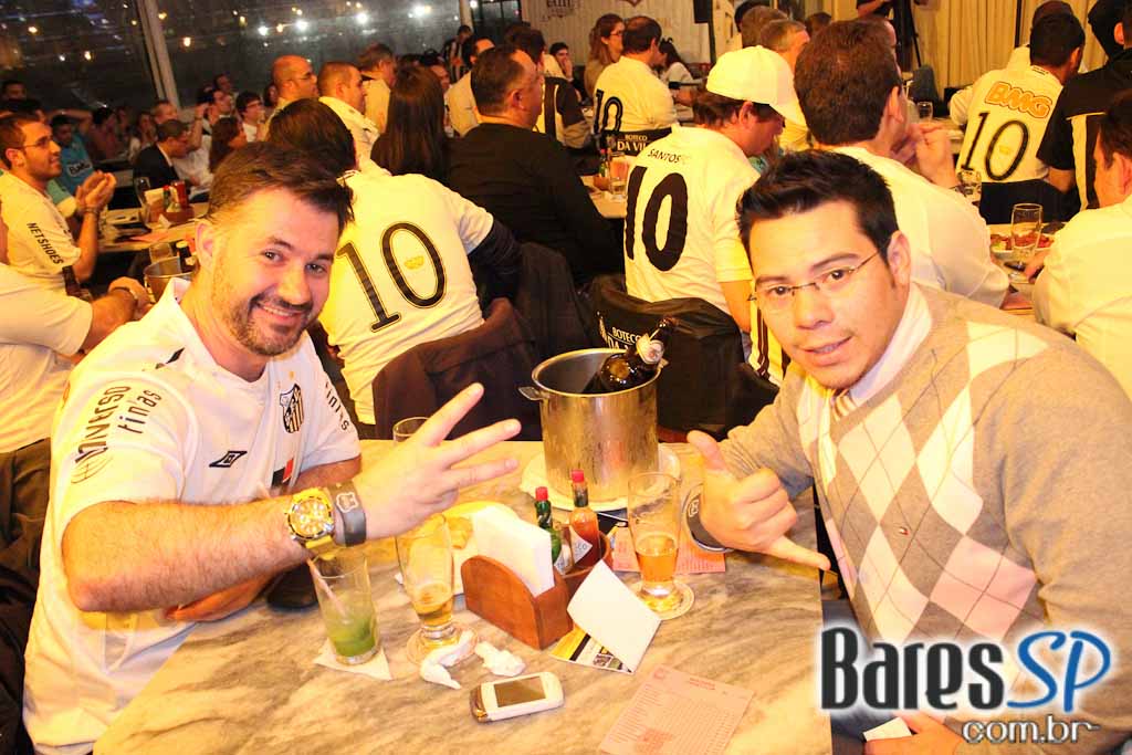 Boteco da Vila, bar temático do Santos, transmitiu jogo da Libertadores entre Santos e Corinthians Boteco da Vila, bar temático do Santos, transmitiu jogo da Libertadores entre Santos e Corinthians
