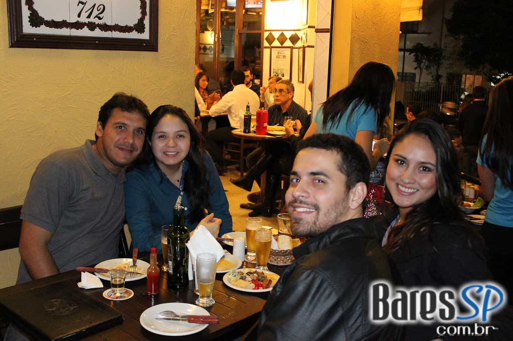 Pompéia Bar ofereceu 2 petiscos no concurso Comida di Buteco - Ação Faculdade Estácio Pompéia Bar ofereceu 2 petiscos no concurso Comida di Buteco - Ação Faculdade Estácio