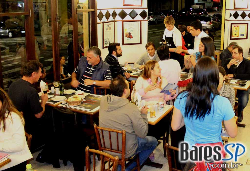 Pompéia Bar ofereceu 2 petiscos no concurso Comida di Buteco - Ação Faculdade Estácio Pompéia Bar ofereceu 2 petiscos no concurso Comida di Buteco - Ação Faculdade Estácio