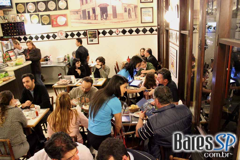 Pompéia Bar ofereceu 2 petiscos no concurso Comida di Buteco - Ação Faculdade Estácio Pompéia Bar ofereceu 2 petiscos no concurso Comida di Buteco - Ação Faculdade Estácio