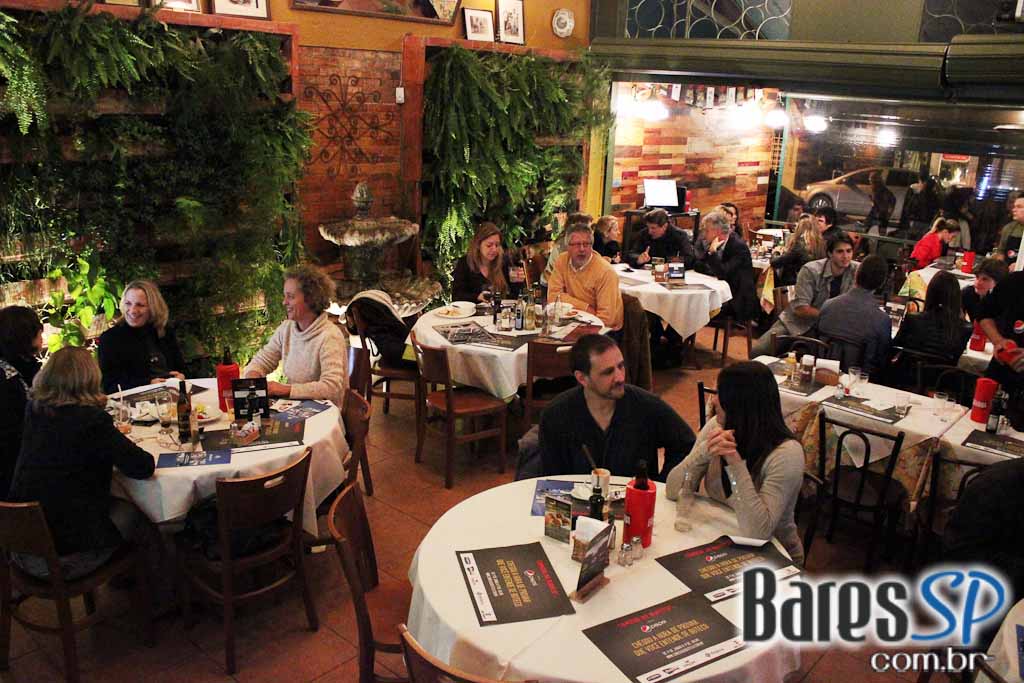 Na Vila Madalena, Jacaré Grill participou do concurso Comida di Buteco - Ação Faculdade Estácio Na Vila Madalena, Jacaré Grill participou do concurso Comida di Buteco - Ação Faculdade Estácio