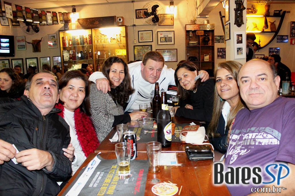 Happy Hour na Sextas-Feiras no Bar dos Cornos - Ação Faculdade Estácio Happy Hour na Sextas-Feiras no Bar dos Cornos - Ação Faculdade Estácio