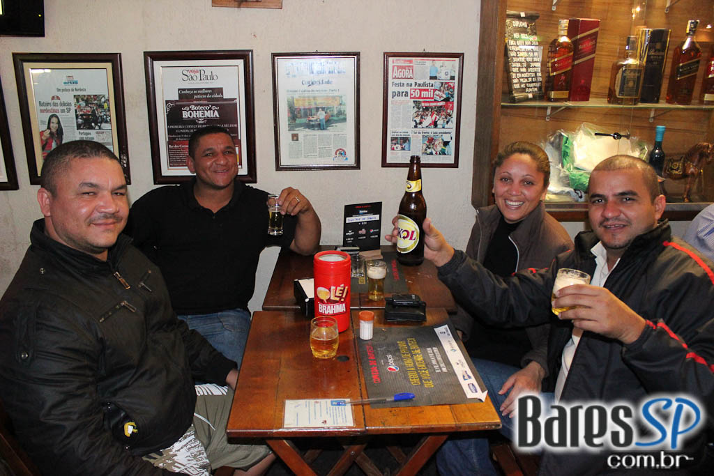 Happy Hour na Sextas-Feiras no Bar dos Cornos - Ação Faculdade Estácio Happy Hour na Sextas-Feiras no Bar dos Cornos - Ação Faculdade Estácio