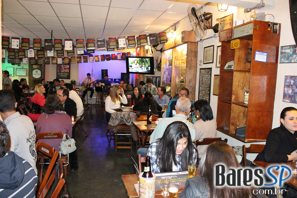 Happy Hour na Sextas-Feiras no Bar dos Cornos - Ação Faculdade Estácio Happy Hour na Sextas-Feiras no Bar dos Cornos - Ação Faculdade Estácio