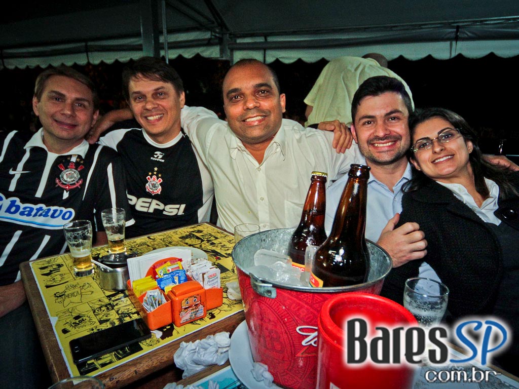 Happy hour com Jogo da Libertadores na Mercearia São Pedro Happy hour com Jogo da Libertadores na Mercearia São Pedro