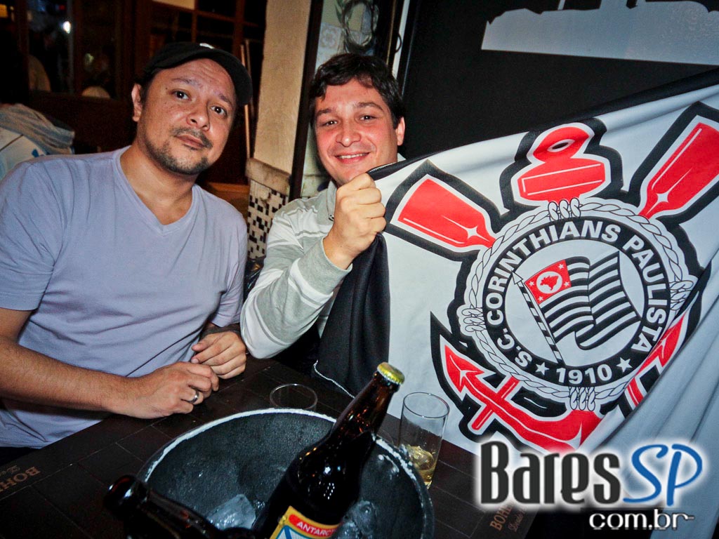 Os sucessos da MPB e pop rock no Porto Madalena Os sucessos da MPB e pop rock no Porto Madalena