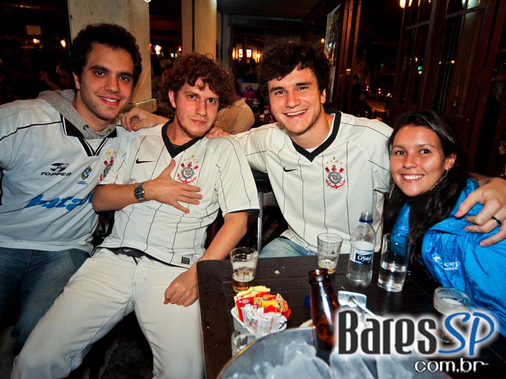 Os sucessos da MPB e pop rock no Porto Madalena Os sucessos da MPB e pop rock no Porto Madalena