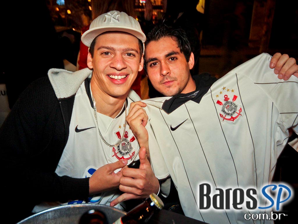 Os sucessos da MPB e pop rock no Porto Madalena Os sucessos da MPB e pop rock no Porto Madalena