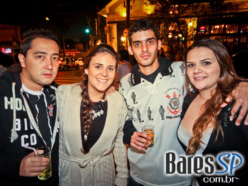 Os sucessos da MPB e pop rock no Porto Madalena Os sucessos da MPB e pop rock no Porto Madalena