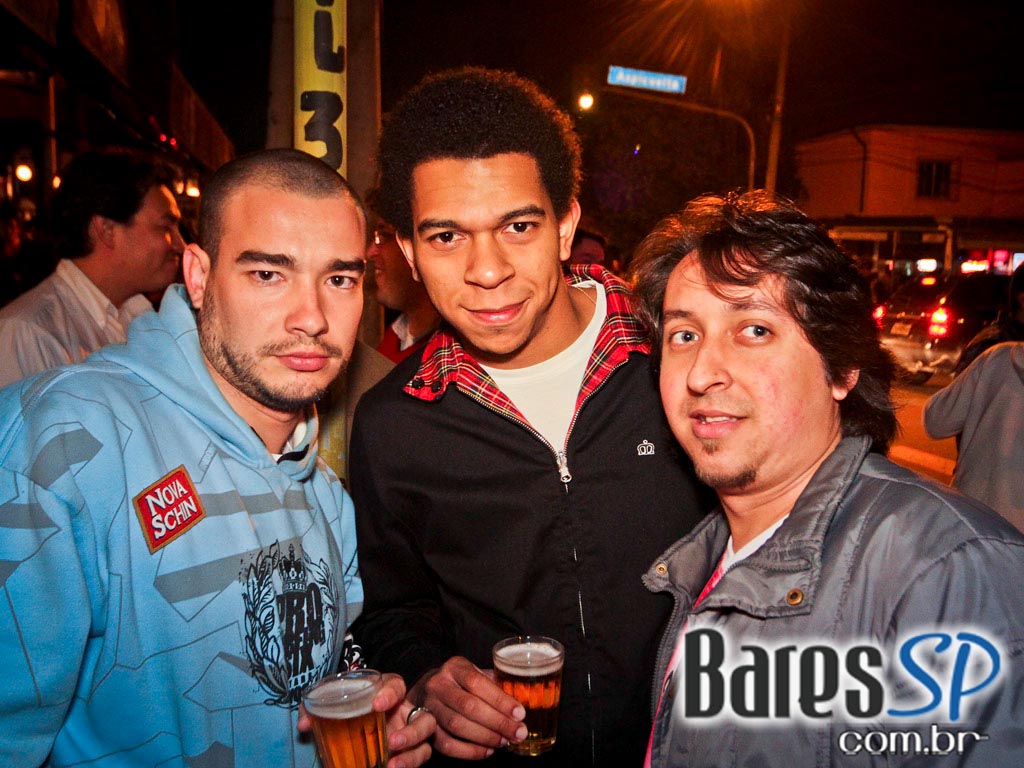 Os sucessos da MPB e pop rock no Porto Madalena Os sucessos da MPB e pop rock no Porto Madalena