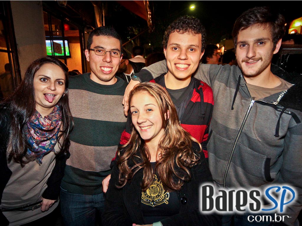 Os sucessos da MPB e pop rock no Porto Madalena Os sucessos da MPB e pop rock no Porto Madalena