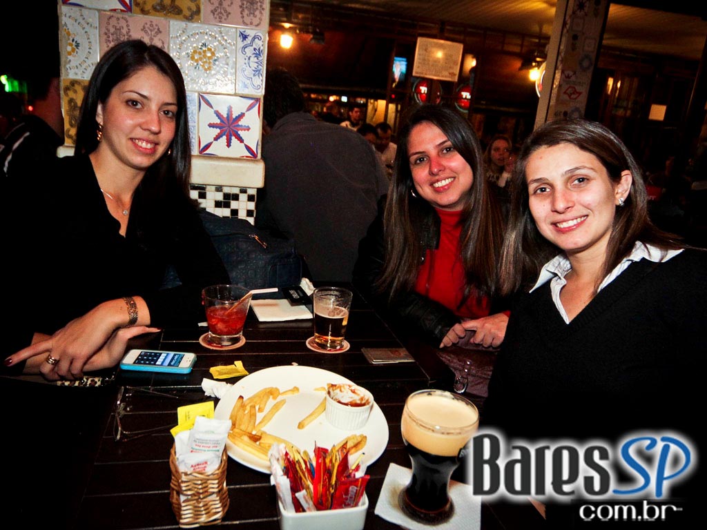 Os sucessos da MPB e pop rock no Porto Madalena Os sucessos da MPB e pop rock no Porto Madalena