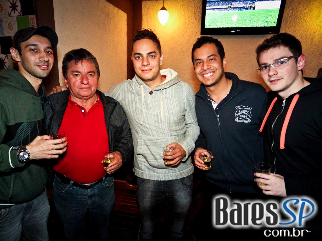 Os sucessos da MPB e pop rock no Porto Madalena Os sucessos da MPB e pop rock no Porto Madalena