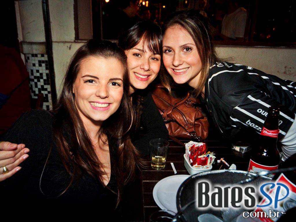 Os sucessos da MPB e pop rock no Porto Madalena Os sucessos da MPB e pop rock no Porto Madalena