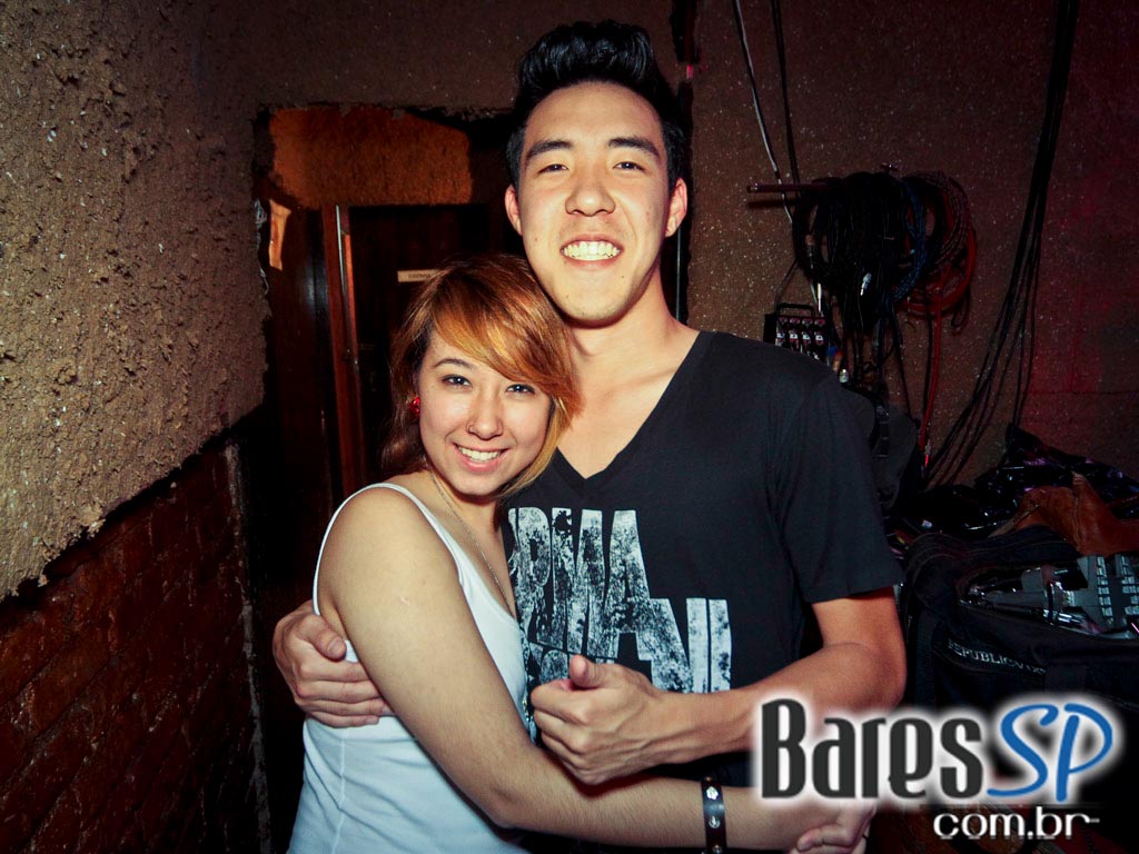 Programação especial com direito a double caipirinha no Café Aurora Programação especial com direito a double caipirinha no Café Aurora