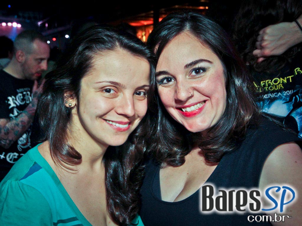 Programação especial com direito a double caipirinha no Café Aurora Programação especial com direito a double caipirinha no Café Aurora