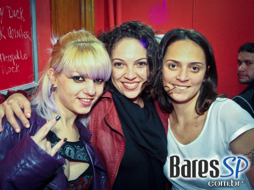 Programação especial com direito a double caipirinha no Café Aurora Programação especial com direito a double caipirinha no Café Aurora