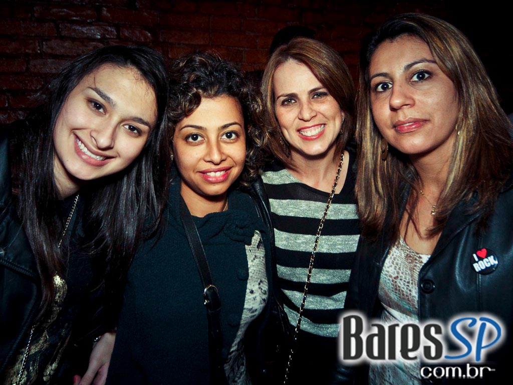 Programação especial com direito a double caipirinha no Café Aurora Programação especial com direito a double caipirinha no Café Aurora