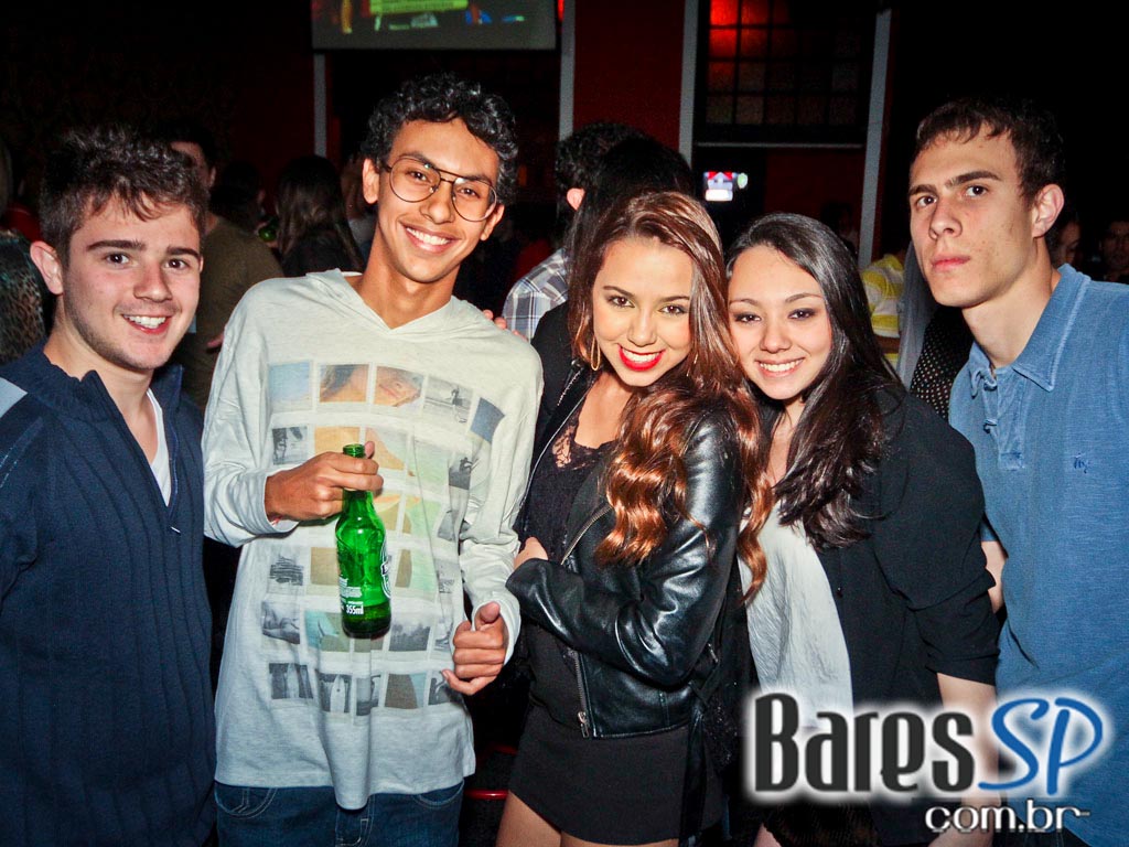 A Marcenaria recebeu a banda Erculóide na noite de sábado A Marcenaria recebeu a banda Erculóide na noite de sábado