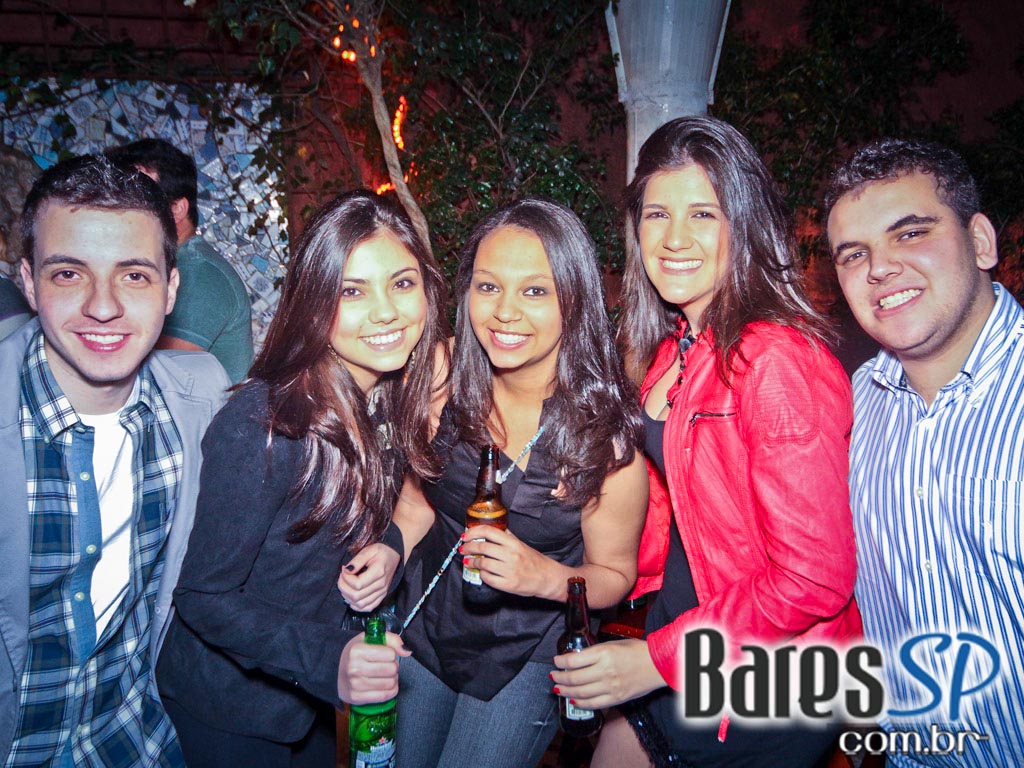 A Marcenaria recebeu a banda Erculóide na noite de sábado A Marcenaria recebeu a banda Erculóide na noite de sábado