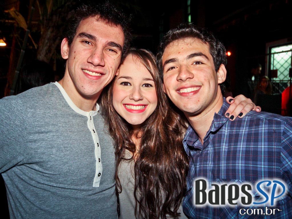 A Marcenaria recebeu a banda Erculóide na noite de sábado A Marcenaria recebeu a banda Erculóide na noite de sábado