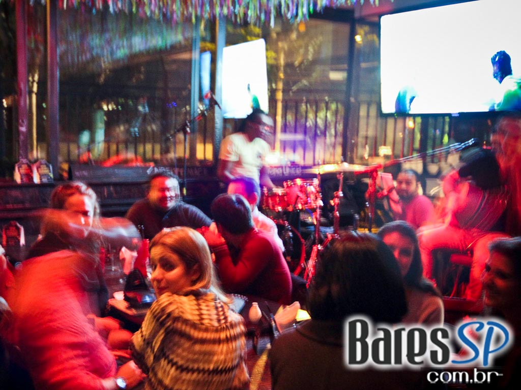 Rock acústico na sexta-feira do Eu Tu Eles Bar Rock acústico na sexta-feira do Eu Tu Eles Bar