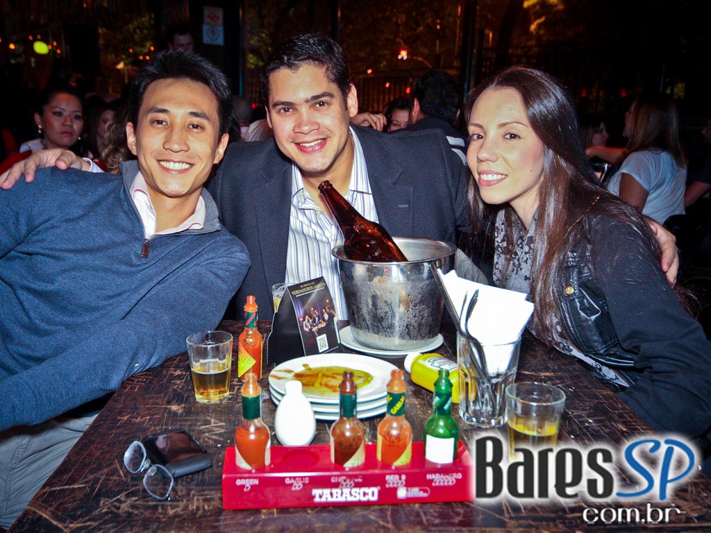 Rock acústico na sexta-feira do Eu Tu Eles Bar Rock acústico na sexta-feira do Eu Tu Eles Bar