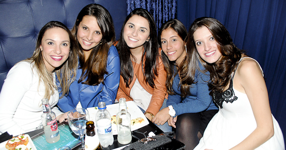 Aconteceu na sexta-feira a Festa Dancing Machine no Blue Velvet