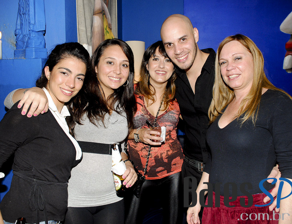 Aconteceu na sexta-feira a Festa Dancing Machine no Blue Velvet Aconteceu na sexta-feira a Festa Dancing Machine no Blue Velvet